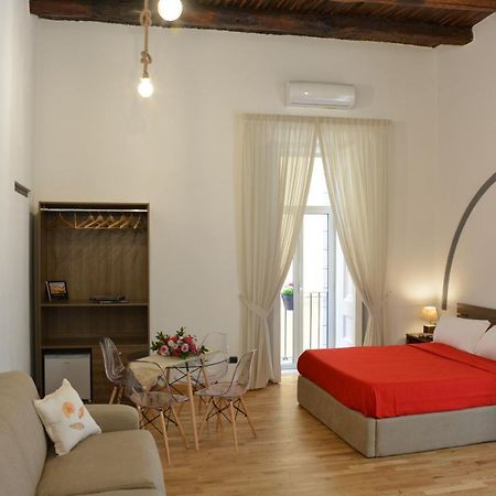 Domus Studio 25 Bed & Breakfast Νάπολη Εξωτερικό φωτογραφία